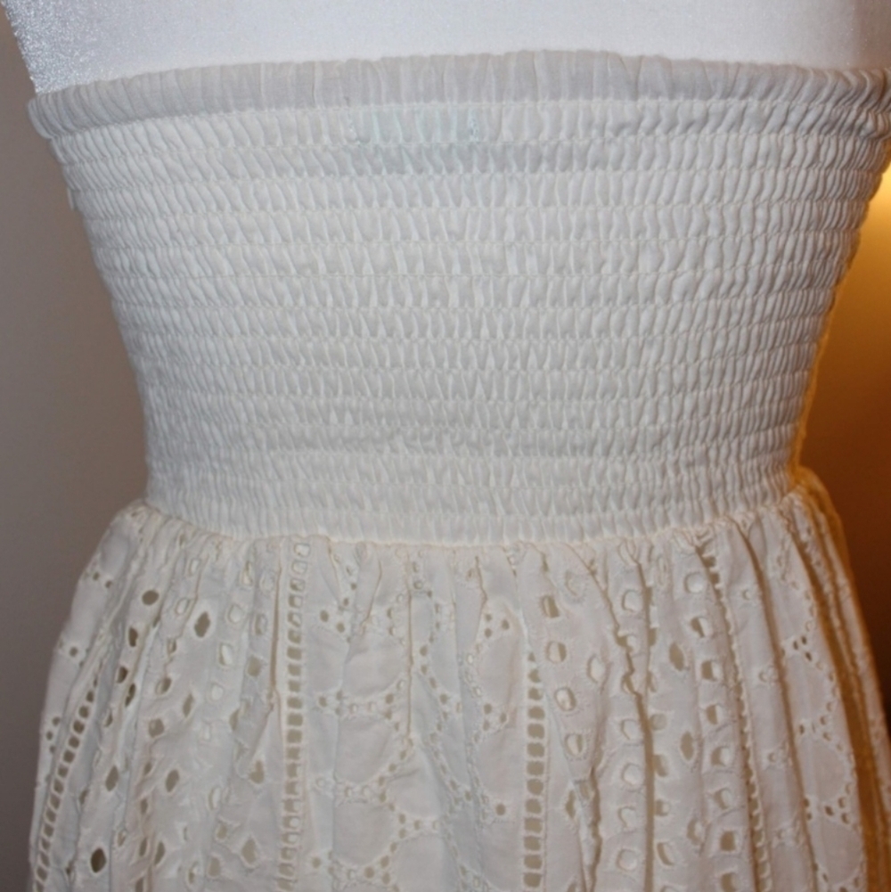 Kimchi Blue Lined Eyelet Strapless Dress Eggshell Size Medium - Picture 4 of 16